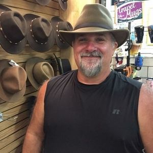 Meet your Posher, Brady